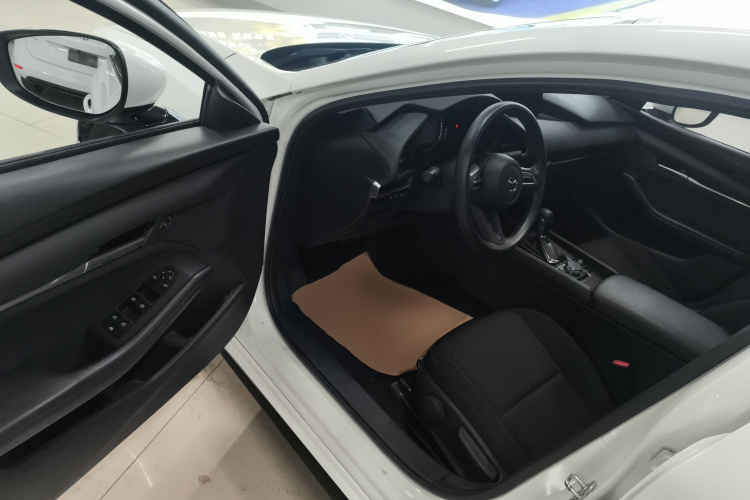 马自达3 昂克赛拉 2022款 2.0L 自动质擎版中控内饰20