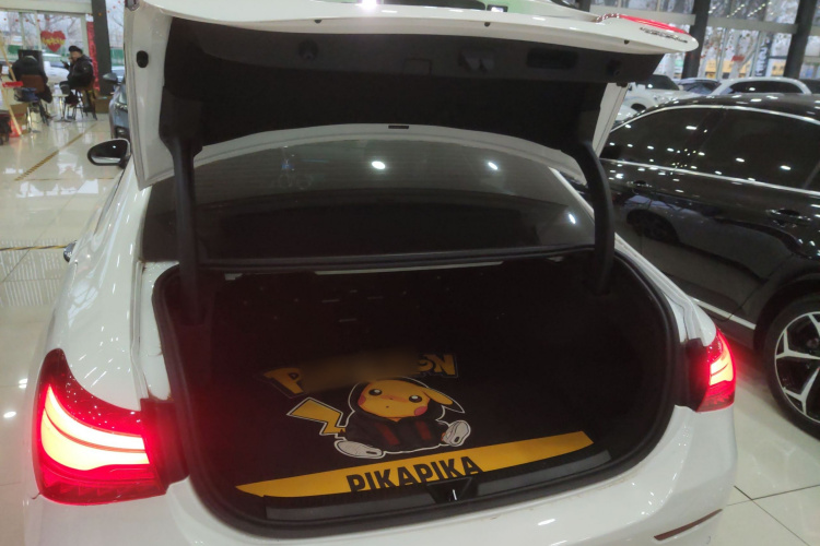 奔驰A级 2024款 改款 A 200 L 时尚型机舱底盘23