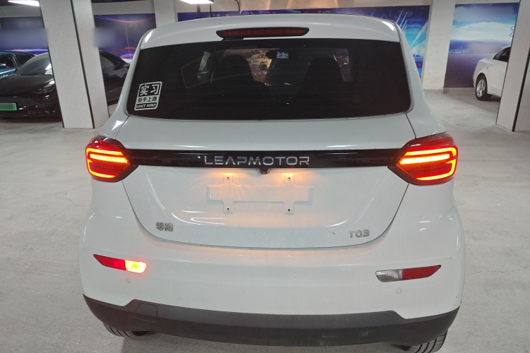 零跑汽车 零跑T03 2021款 400舒享版车身外观6004