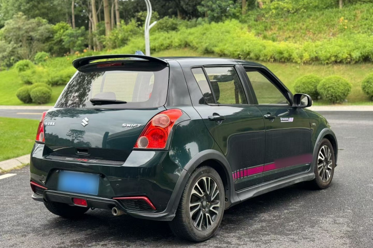 铃木 雨燕 2016款 1.5L 自动时尚型酷玩版车身外观6003