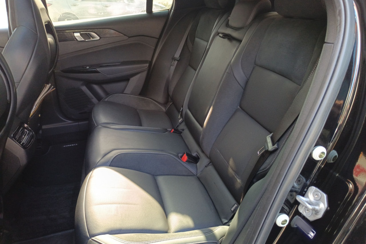 领克03 2021款 1.5TD DCT劲Pro中控内饰21