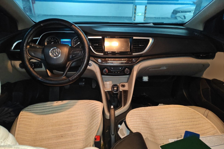 别克 英朗 2016款 15N 手动豪华型中控内饰12