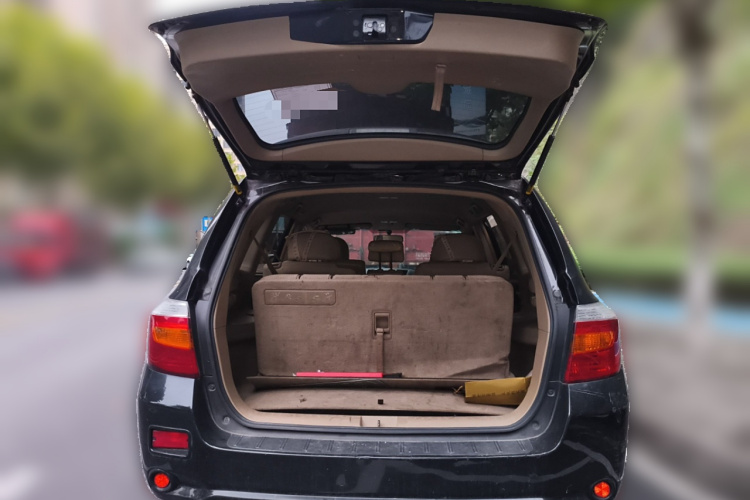 丰田 汉兰达 2011款 2.7L 两驱7座精英版局部细节23