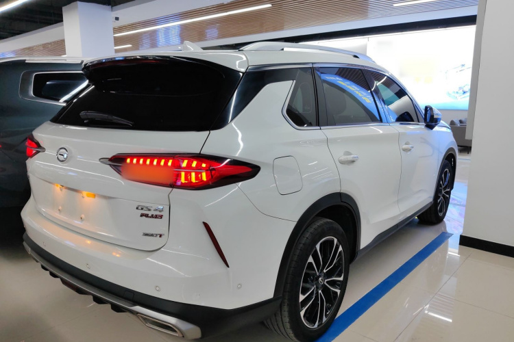 广汽传祺 传祺GS4 PLUS 2022款 390T 自动星际版车身外观7