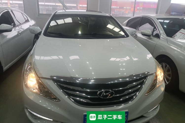 现代 索纳塔 2015款 经典 2.0L 自动豪华版车身外观6001