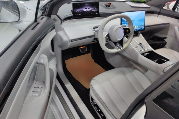 鸿蒙智行 智界S7 2025款 855km Max中控内饰7003