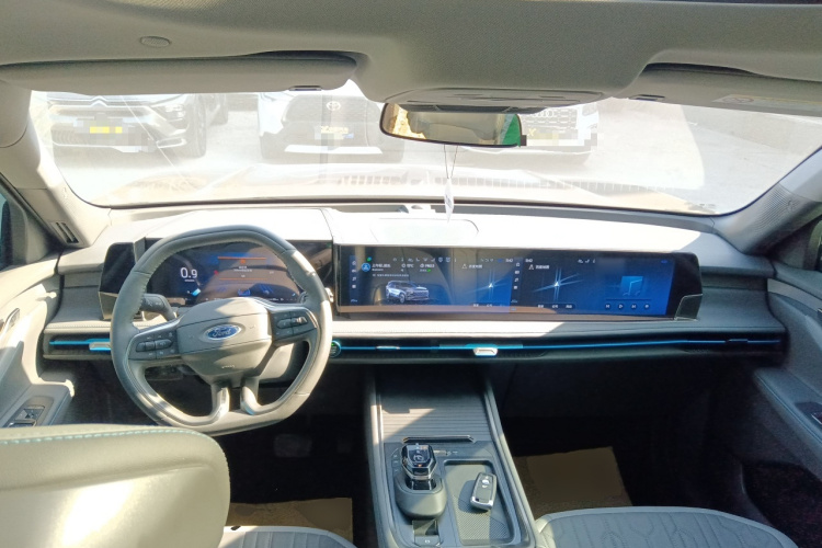 福特 2023款 锐界L 2.0T EcoBoost 两驱七座豪华型中控内饰12