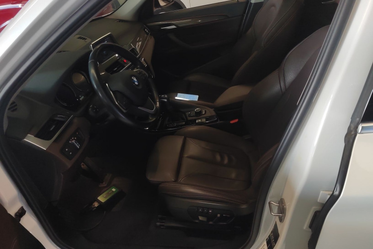 宝马X1 2019款 sDrive18Li 尊享型局部细节19