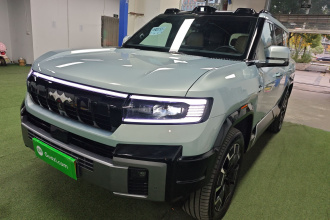 方程豹 豹8 2025款 智勇旗舰版 7座