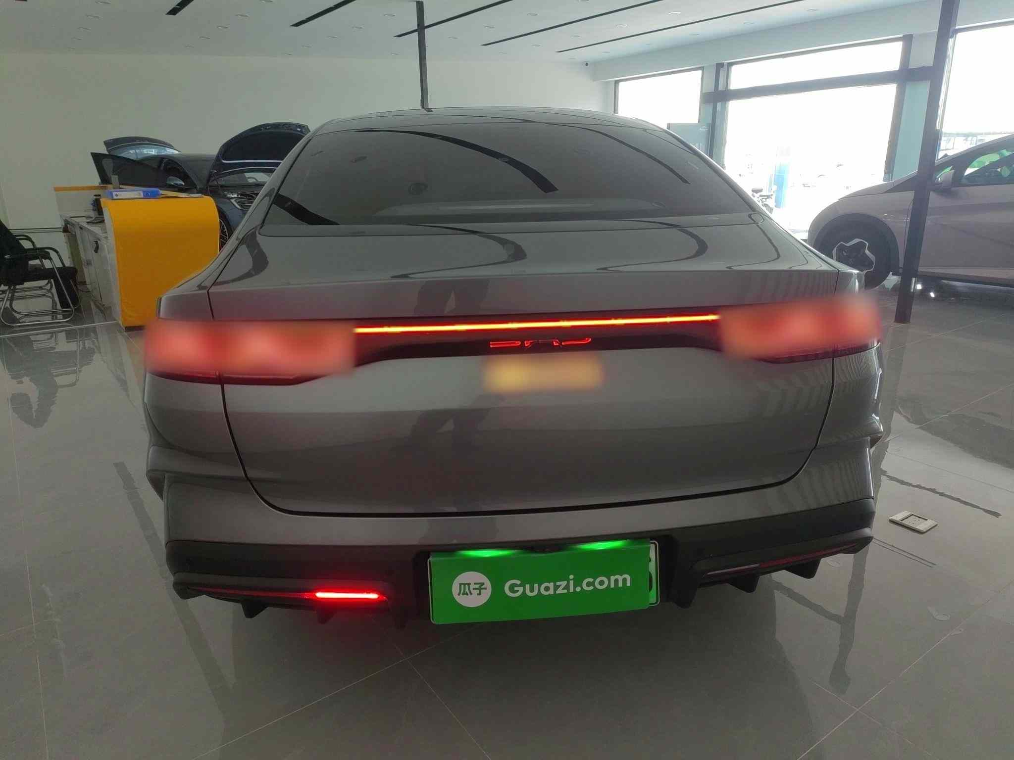 比亚迪 秦L 2024款 DM-i 120KM卓越型(4)