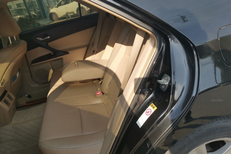 丰田 锐志 2010款 2.5S 风度菁华版中控内饰7004