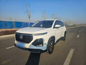 宝骏530 2020款 1.5T CVT豪华互联型 5座