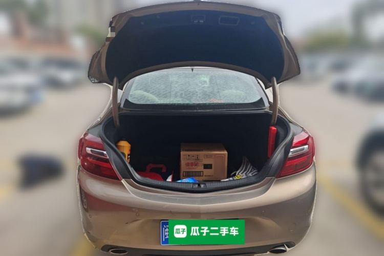 别克 君威 2014款 1.6T 时尚技术型中控内饰23