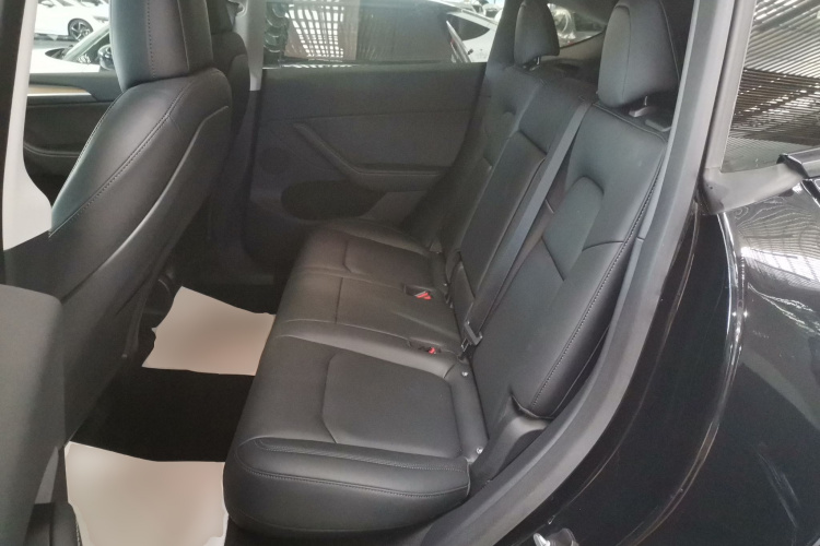 特斯拉 Model Y 2021款 长续航全轮驱动版 3D7中控内饰21
