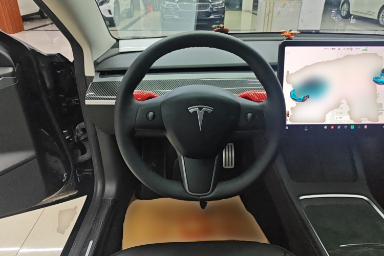 特斯拉 Model 3 2021款 Performance高性能全轮驱动版中控内饰13