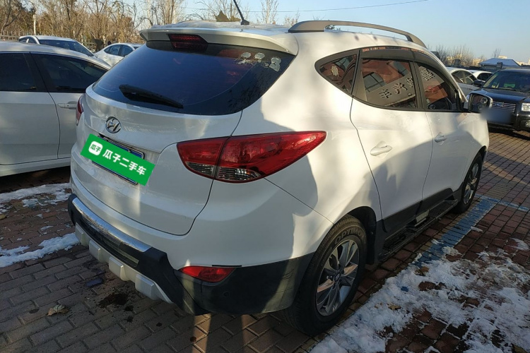 北京现代ix35 2015款 2.0L  手动两驱舒适型 国IV车身外观7