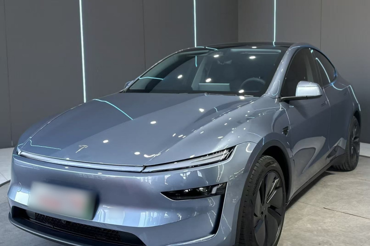 特斯拉 Model Y 2025款 长续航全轮驱动 首发版车身外观6001