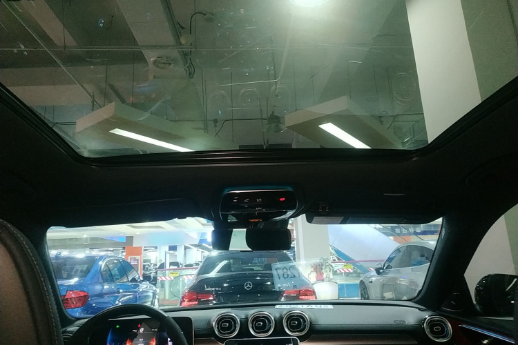 奔驰C级AMG 2024款 改款 AMG C 43 4MATIC局部细节22