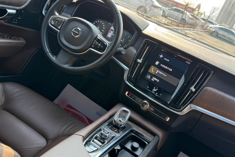 沃尔沃V90 2021款 Cross Country B5 AWD 智远版中控内饰7008