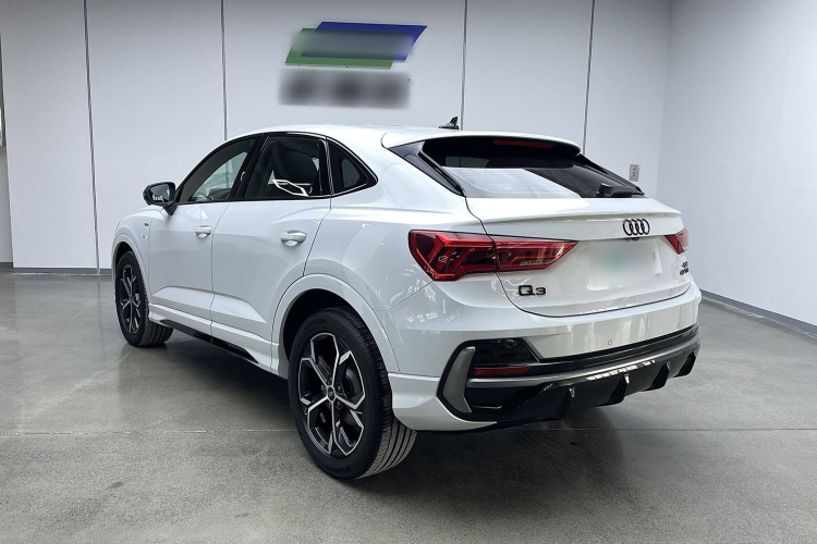 奥迪Q3 Sportback 2024款 40 TFSI 时尚型车身外观6004