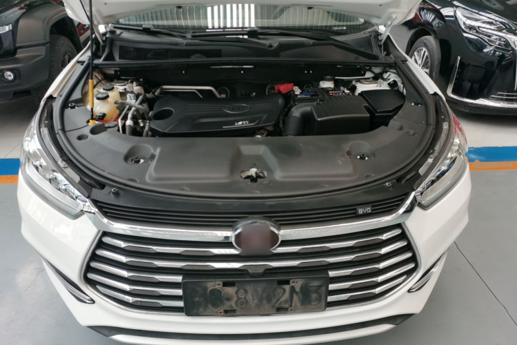 比亚迪 宋 2019款 1.5TI 自动智联越动型机舱底盘24