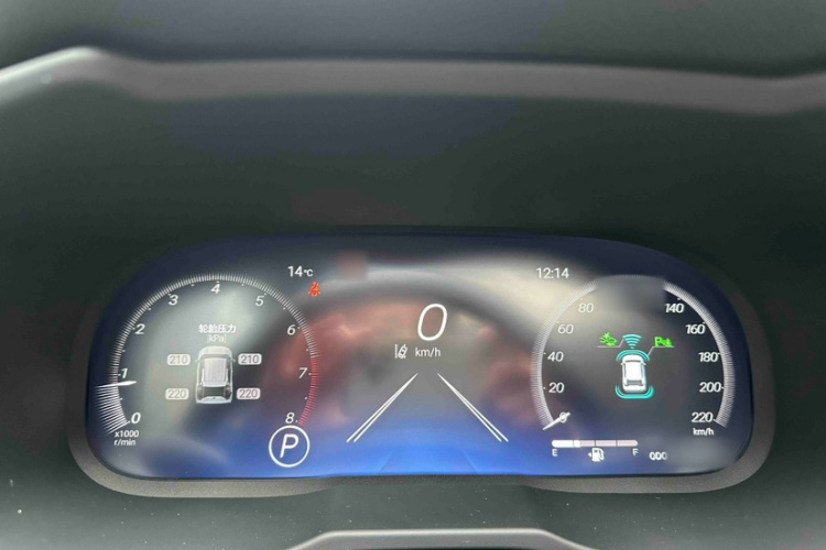 丰田 RAV4荣放 2023款 2.0L CVT四驱探险Plus版局部细节14