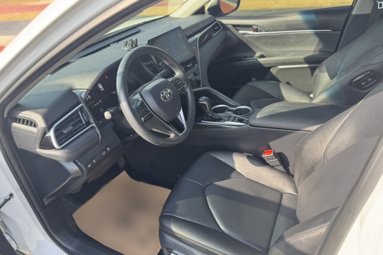 丰田 凯美瑞 2021款 双擎 2.5HG 豪华版中控内饰7002