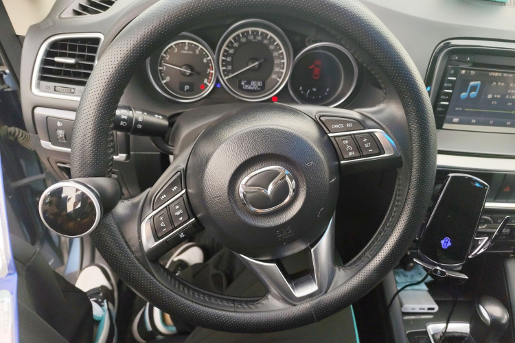 马自达CX-5 2015款 2.5L 自动四驱尊贵型中控内饰13