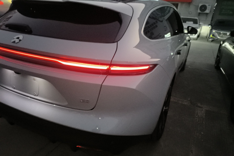 蔚来ET5T 2023款 75kWh Touring车身外观6006