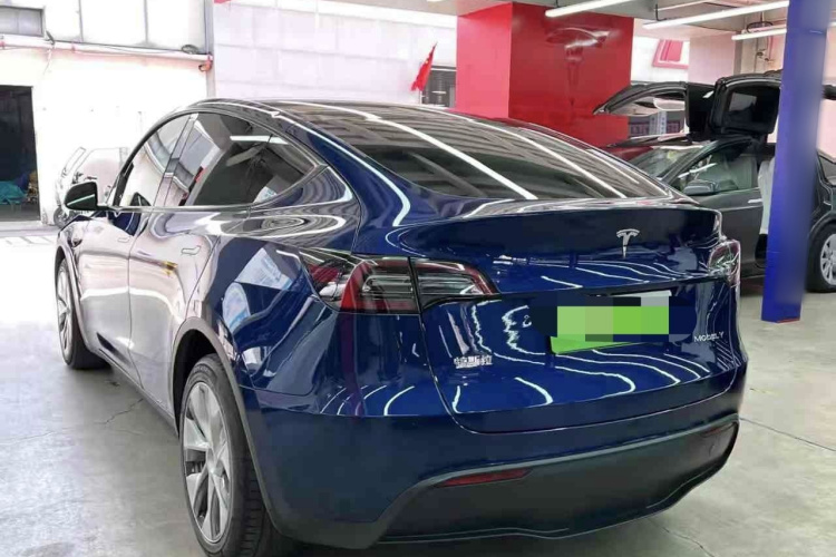 特斯拉 Model Y 2021款 长续航全轮驱动版 3D7车身外观6001