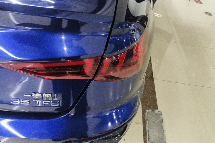 奥迪A3 2024款 A3L Limousine 35 TFSI 时尚运动型车身外观6006