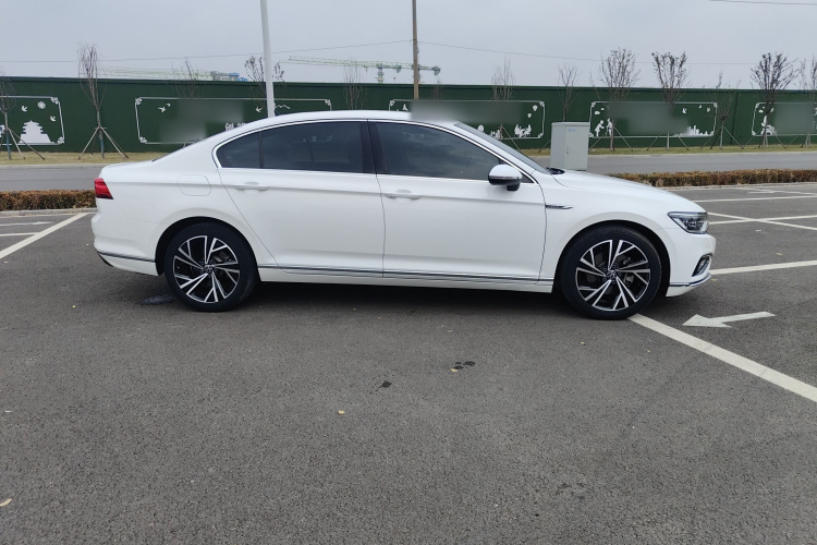 大众 迈腾 2020款 330TSI DSG 豪华型车身外观6003