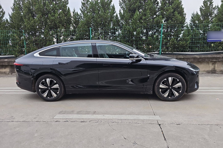 长安启源A07 2025款 蓝鲸增程版 140精英型车身外观6005