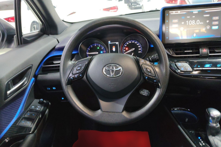 丰田C-HR 2020款 2.0L 领先版中控内饰13