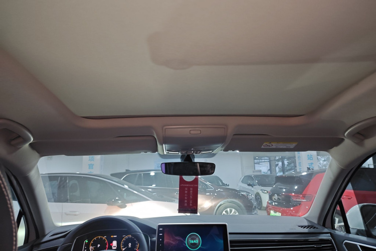 大众 途观L 2024款 出众款 330TSI 自动两驱R-Line龙耀版局部细节22