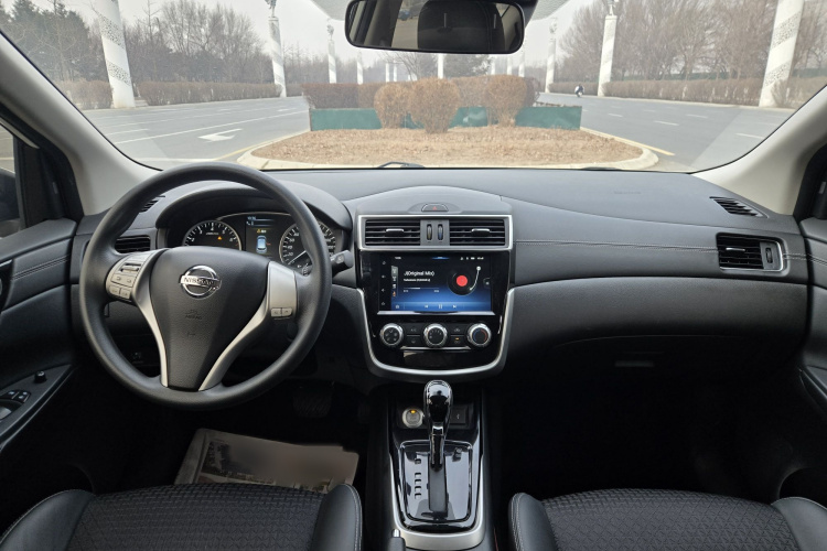 日产 骐达TIIDA 2019款 1.6L CVT智行版 国VI中控内饰7001