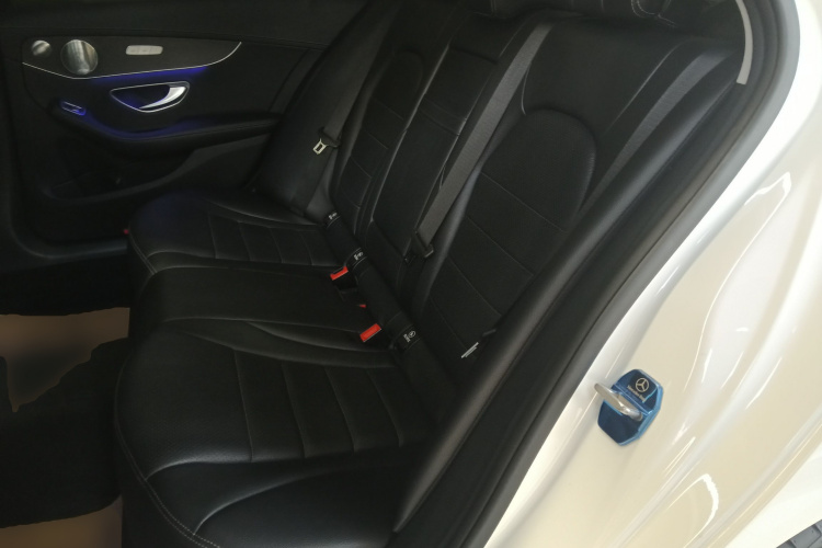 奔驰C级 2021款 C 260 L 运动星耀臻藏版中控内饰21