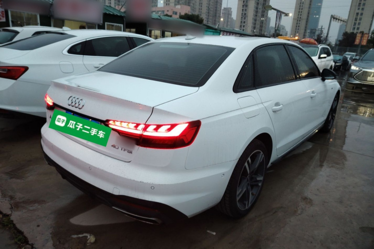 奥迪A4L 2022款 40 TFSI 豪华动感型车身外观7