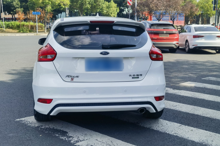 福特 福克斯 2017款 两厢 EcoBoost 180 自动运动型车身外观6005