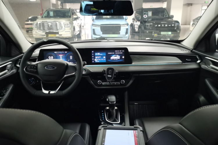 福特 福睿斯 2021款 1.5L 自动钻石版中控内饰7002