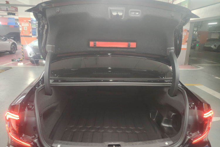 沃尔沃S90新能源 2024款 插电式混动 四驱长续航智雅豪华版局部细节23