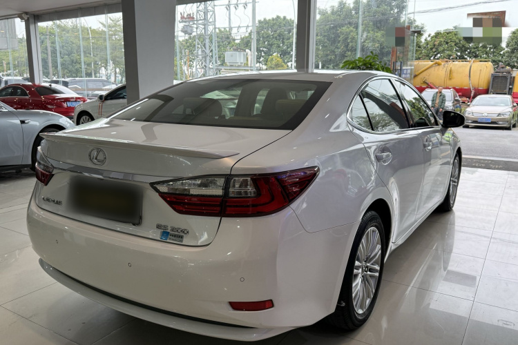 雷克萨斯ES 2016款 200 Midnight特别限量版车身外观6007