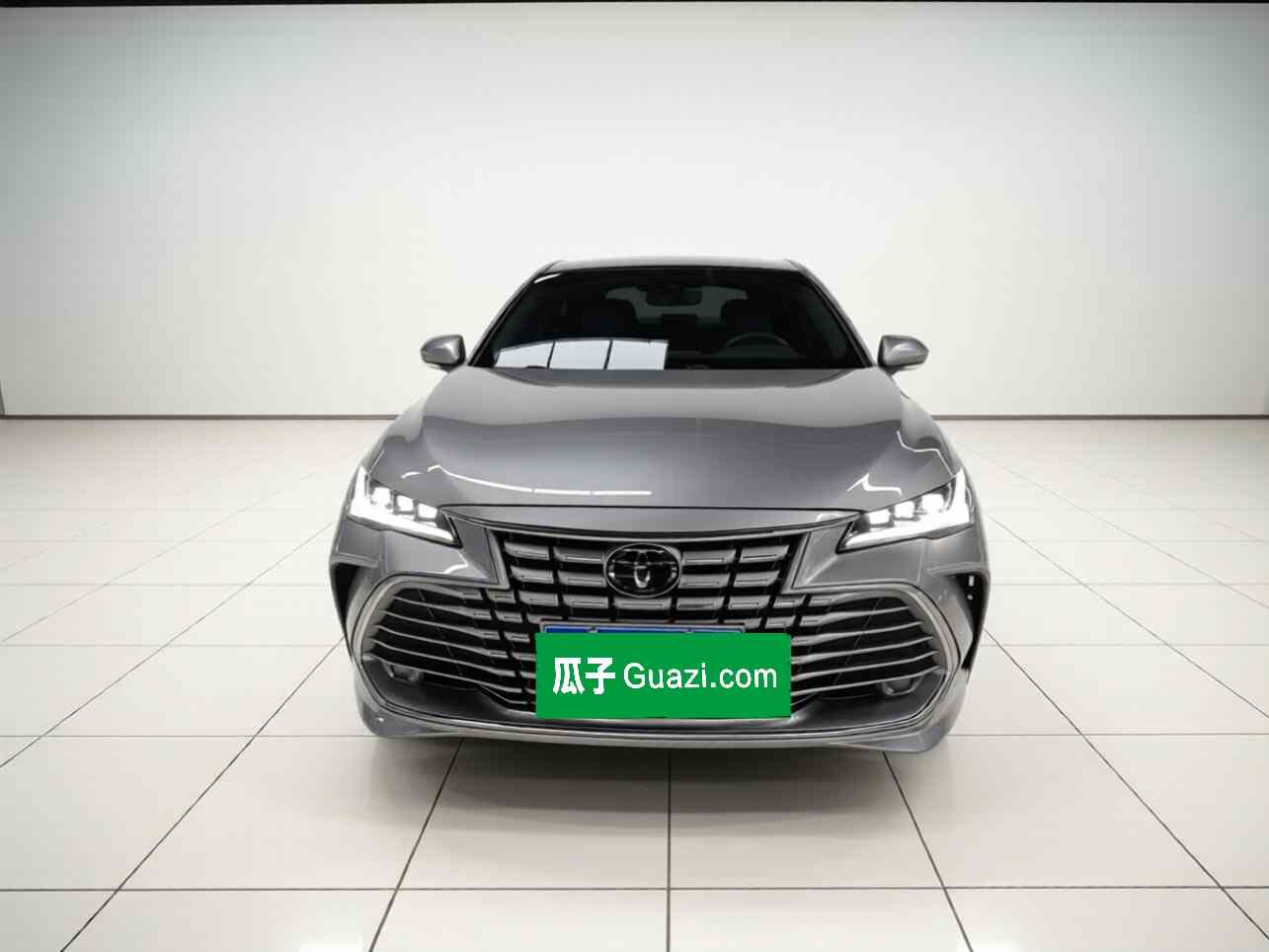 丰田 亚洲龙 2024款 双擎 2.0L 豪华版(1)