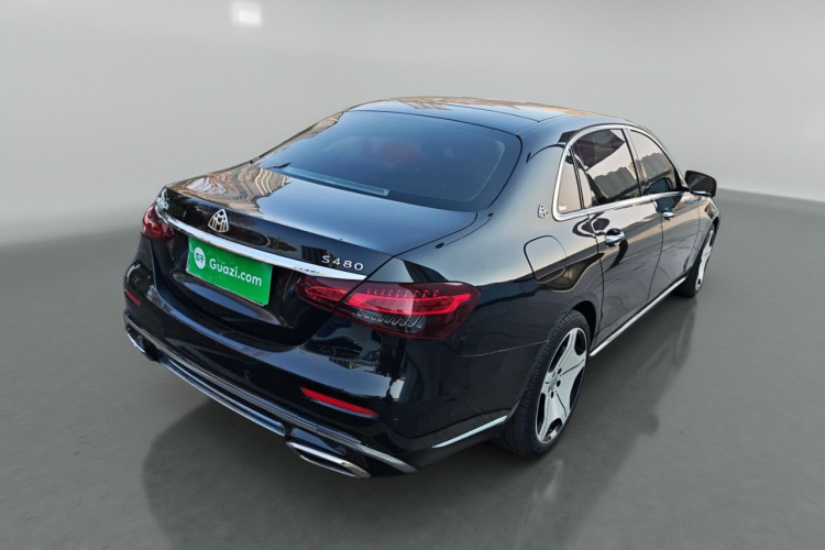 奔驰E级 2021款 E 300 L 时尚型车身外观7