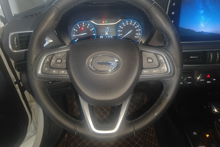 广汽传祺 传祺GS4 2018款 235T 自动两驱豪华智联百万纪念版中控内饰13