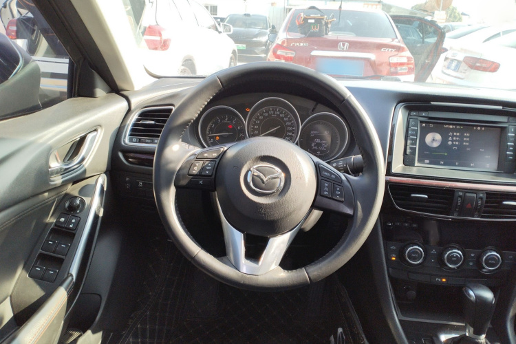 马自达 阿特兹 2014款 2.0L 蓝天豪华版局部细节13