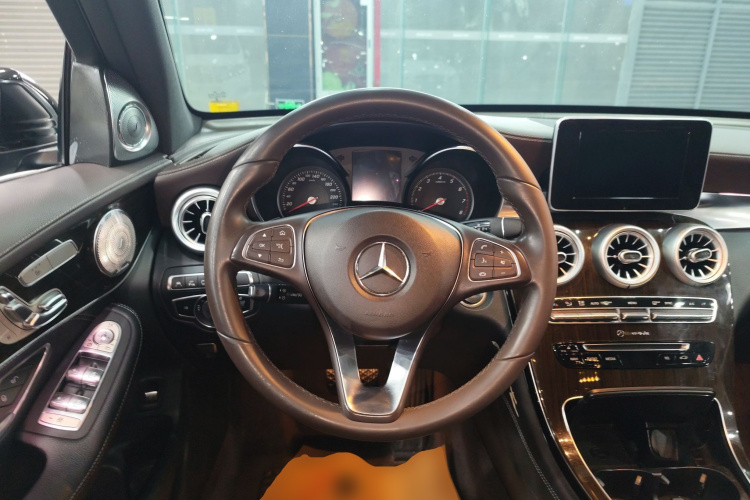 奔驰GLC 2019款 改款 GLC 260 L 4MATIC 豪华型局部细节13