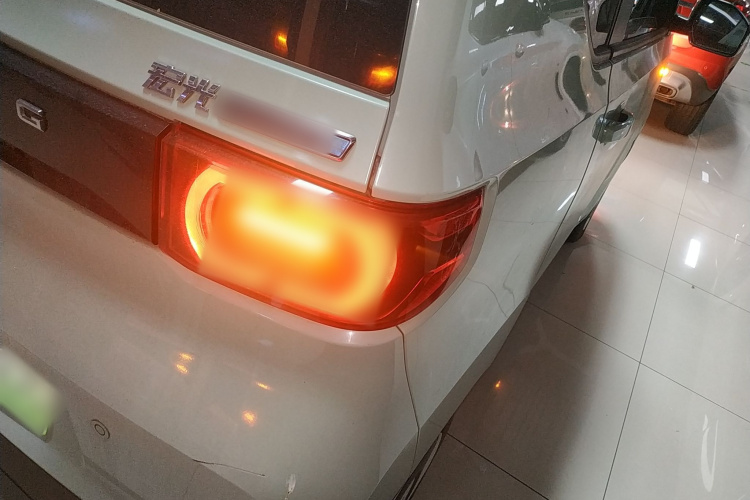 五菱汽车 宏光MINIEV 2021款 马卡龙臻享款 磷酸铁锂车身外观6006