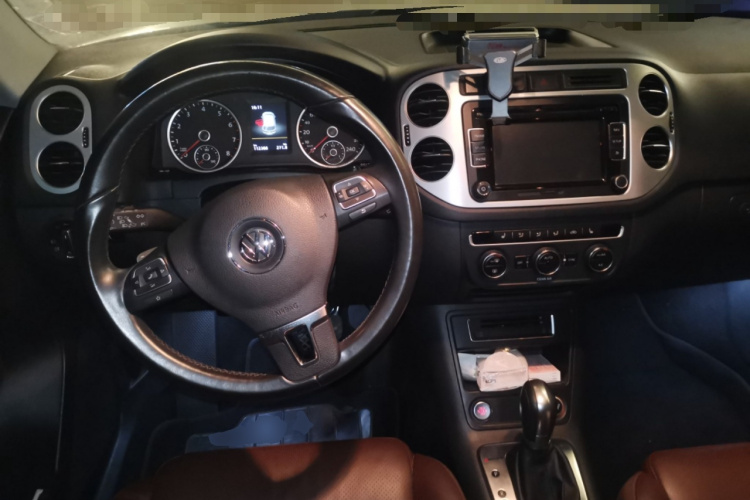 大众 途观 2016款 300TSI 自动四驱豪华版中控内饰13