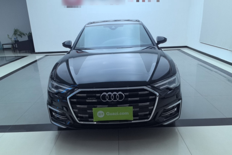 奥迪A6L 2023款 改款 55 TFSI quattro 尊享动感型车身外观2